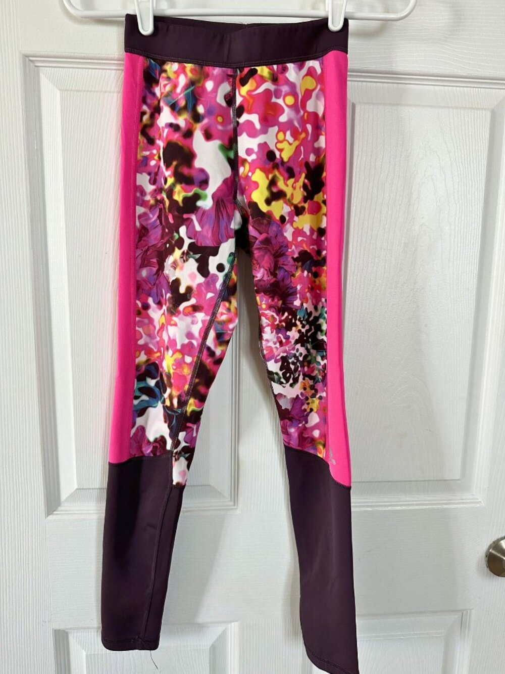 Adidas Women`s Floral Ink Purple Pink Blue Techfit Leggings XS